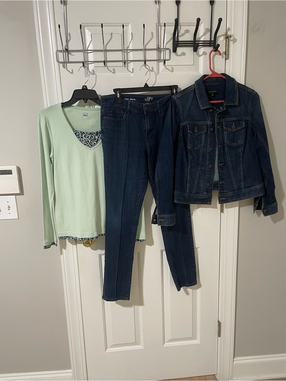LOFT Skinny Jeans - Women's Dark Blue Denim loft 8 med Jean jacket talbots M top